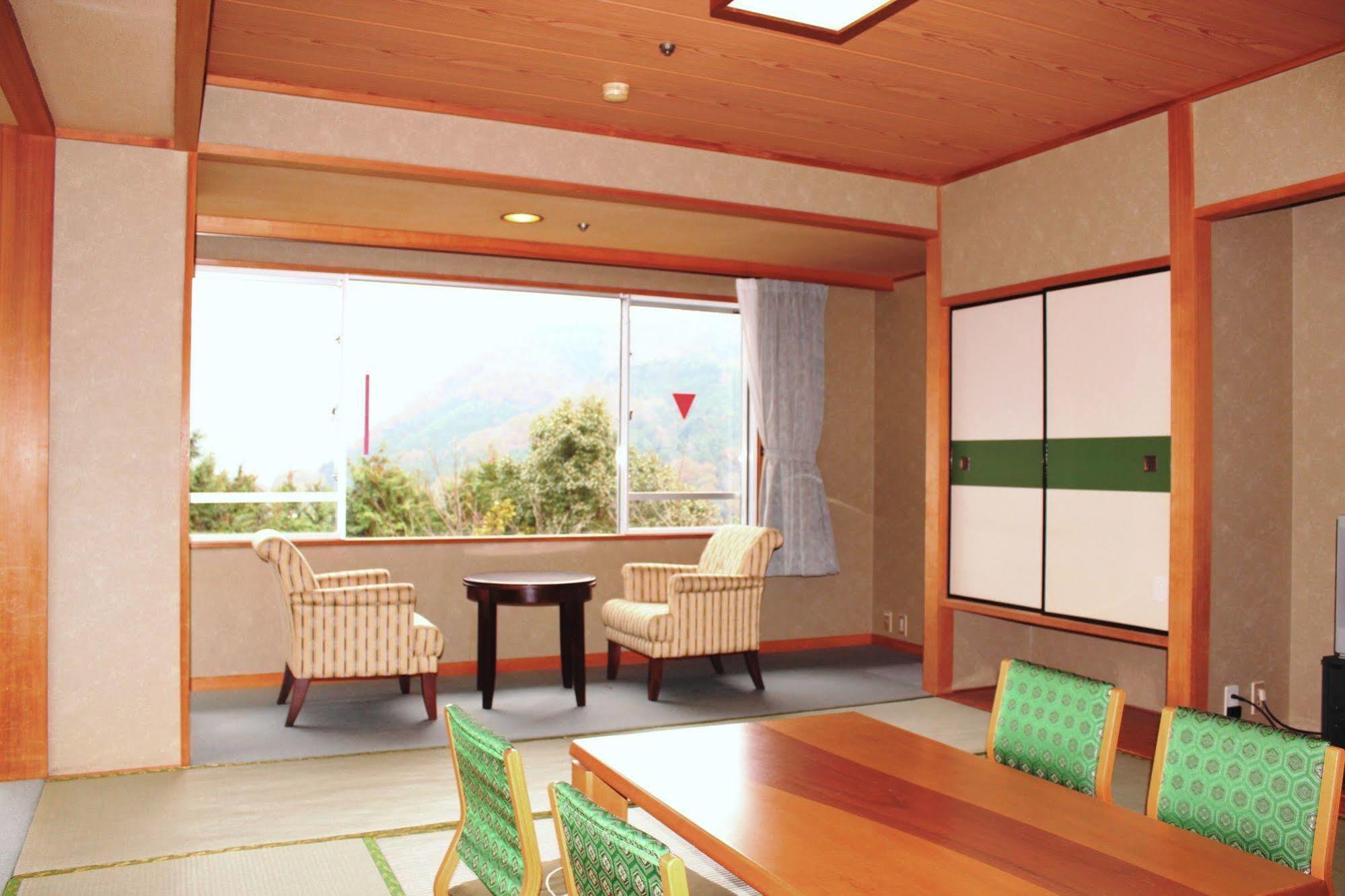 Awanosho Hotell Miyoshi  Exteriör bild