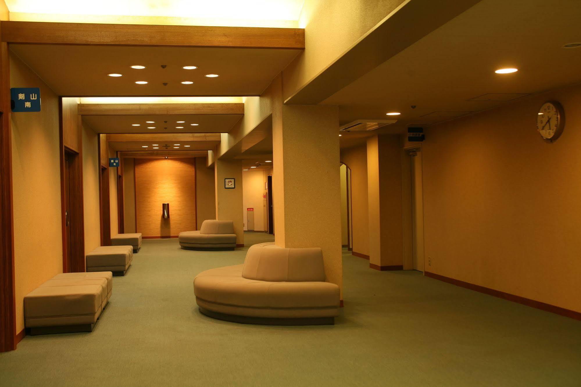 Awanosho Hotell Miyoshi  Exteriör bild